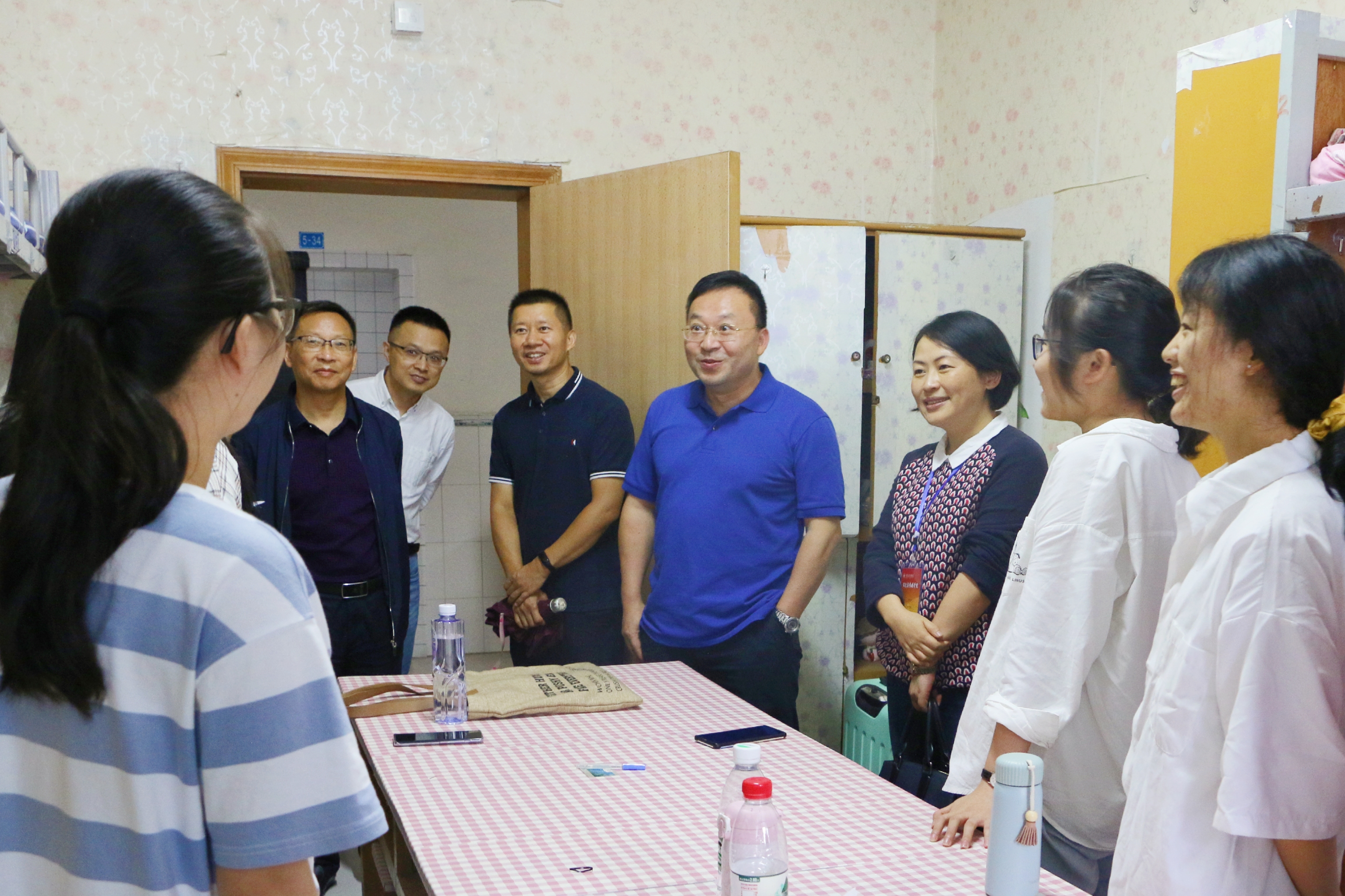 1600766574389051284.jpg 1.jpg