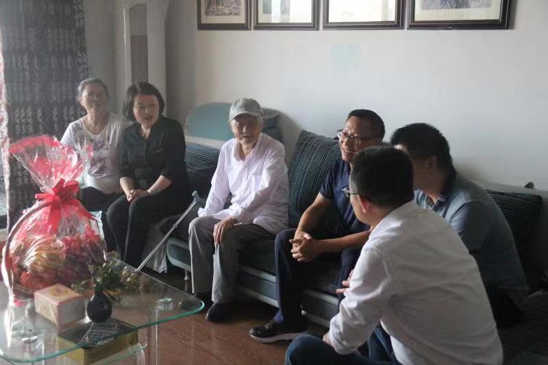 1631578712489005558.jpg d1478756311886d99016d089c60b617.jpg