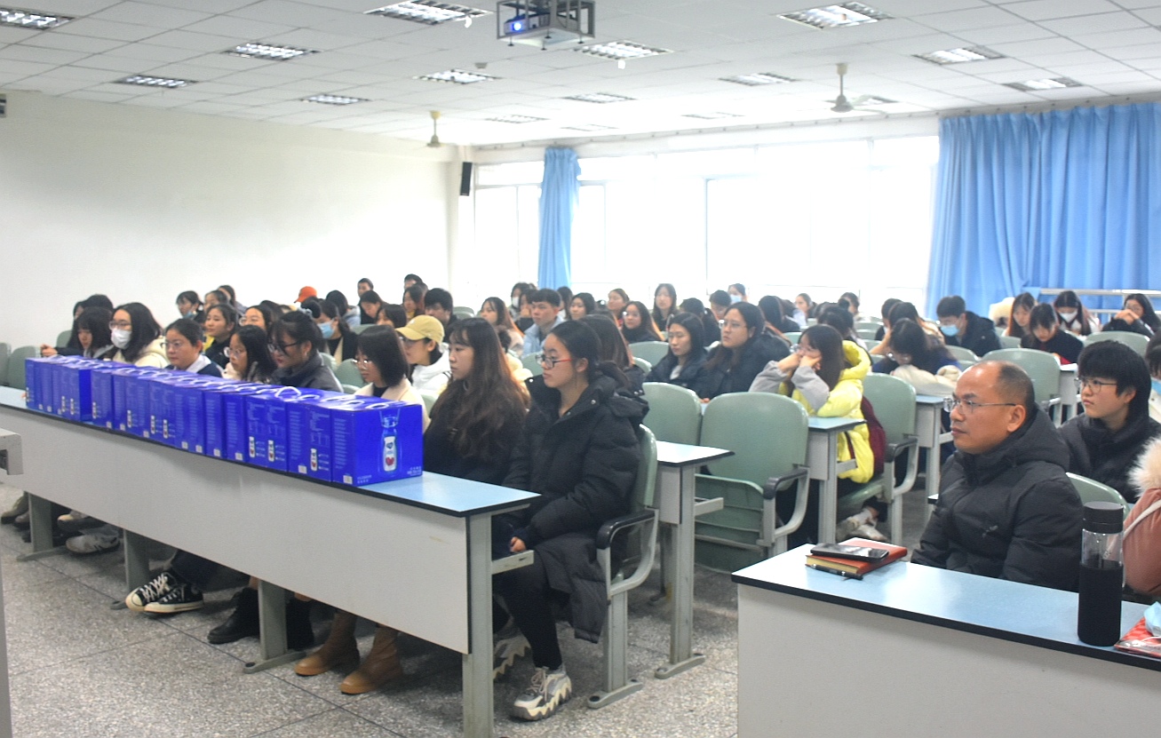 1637033403599061567.jpg 3.jpg