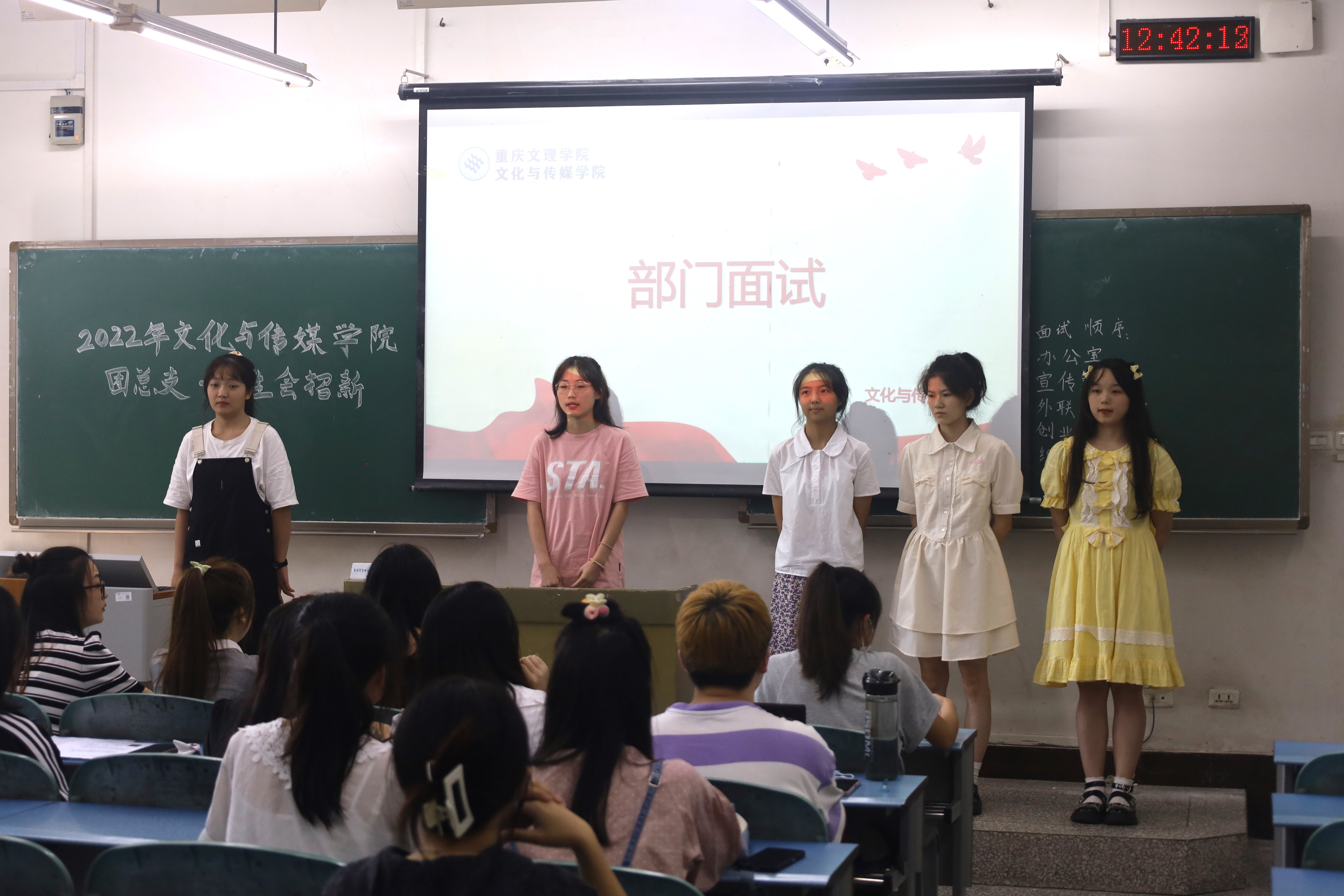 CxaW_1665022447887003185.jpg IMG_4554.jpg