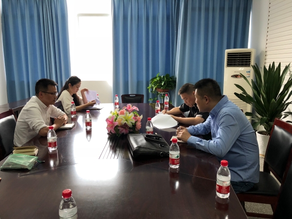 1525833180454097515.jpg IMG_0033.jpg